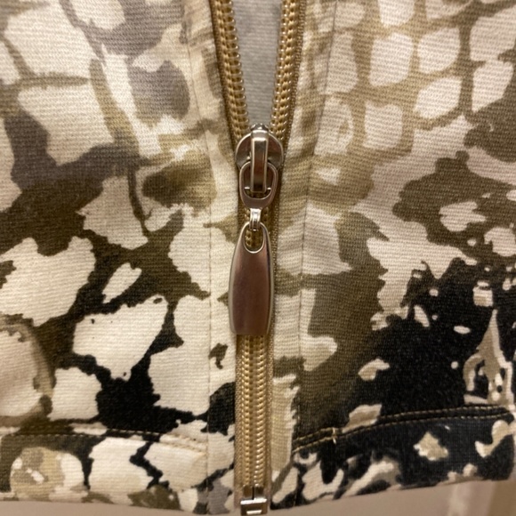 Alia Zip Up Jacket - Picture 6 of 7